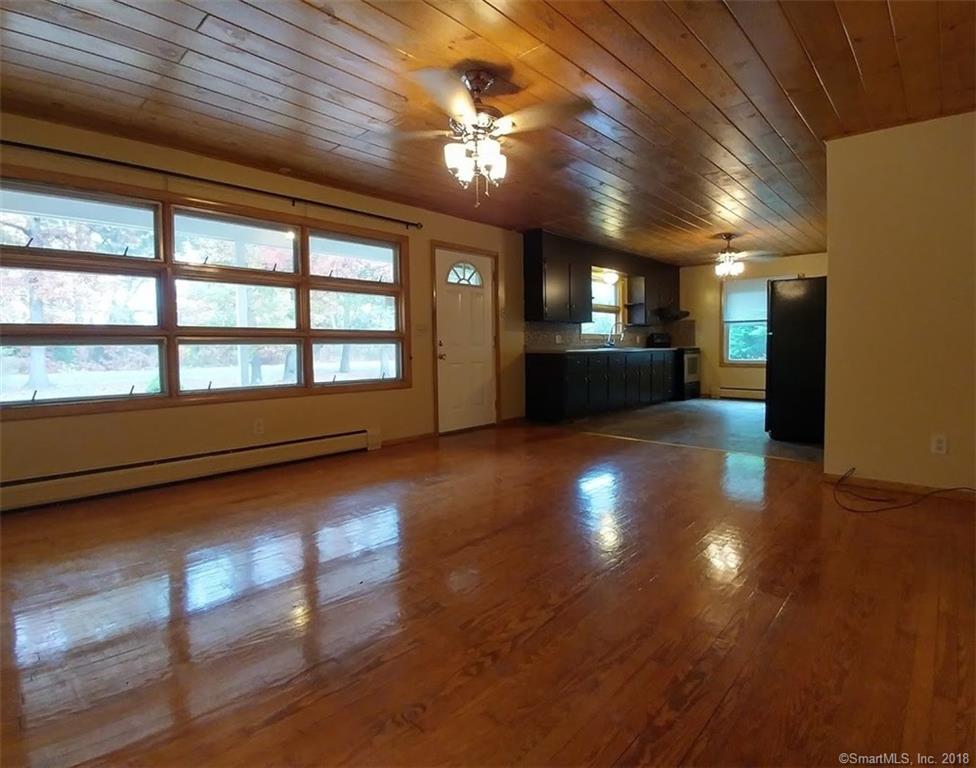 579 Babbs Rd., Suffield